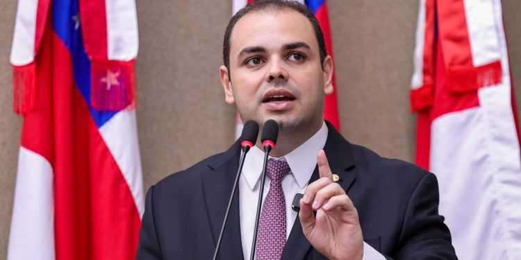 Na Semana do Meio Ambiente, Roberto Cidade destaca legislação de sua autoria que propõe diretrizes para adaptação às mudanças climáticas