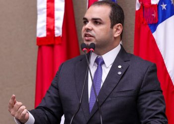 Roberto Cidade propõe PL que garante prioridade à aquisição de produtos da pesca artesanal por restaurantes da UEA