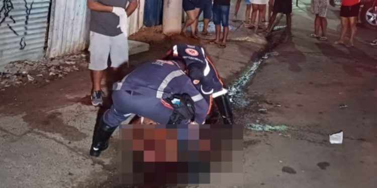 Veja como ficou rosto do homem encontrado gemend0 de d0r perto da Feira da Banana