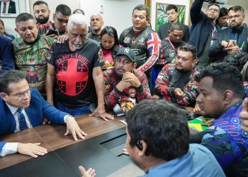 Câmara Municipal de Manaus recebe representantes de ‘motorubers’ para diálogo sobre regulamentação da categoria