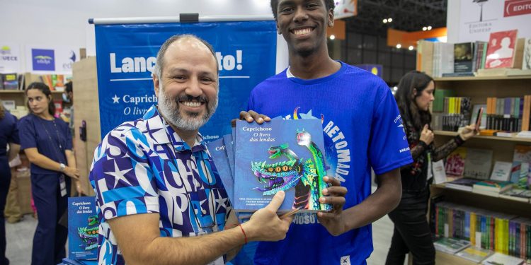 Bienal do Livro 2025: Editora UEA lança obra que celebra legado das lendas do Boi Caprichoso