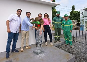 Resultado de trabalho conjunto, presidente Roberto Cidade celebra entrega do Prosai Parintins