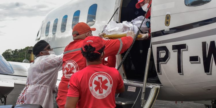 Festival de Parintins: duas pacientes em estado grave são transferidas para Manaus