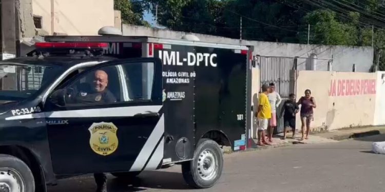 Ajudante de caminhão m0rre atr0pelado a caminho do trabalho em Manaus; motociclista foge