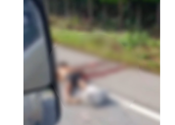 Homem m0rr3 com a cabeç@ e$magada e c0rpo fica horas estirado na AM-010