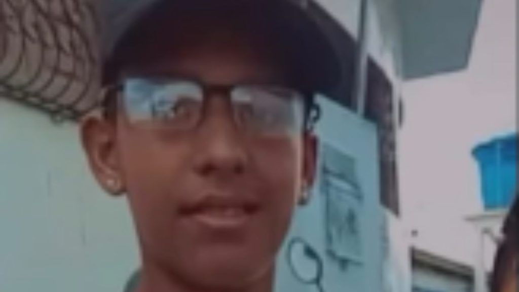 Em Coari, garoto de 16 anos é ass4ssin4do na frente da mãe após suposto sinal de facção em foto