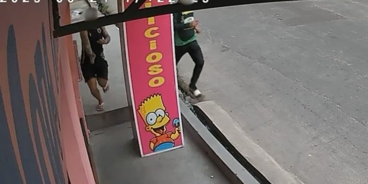 Vídeo mostra momento que população corre durante ass4ssin4t0 de ‘Baixinho’ no Novo Israel