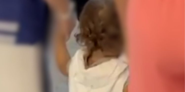Menino de 2 anos sequestrado em Manaus é localizado e levado de volta para a família