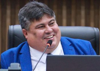 Recomposição salarial de servidores da Prefeitura de Manaus avança na CMM