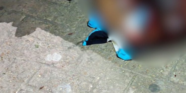 Carro desconhecido joga corpo de homem m0rt0 na Compensa; veja o vídeo