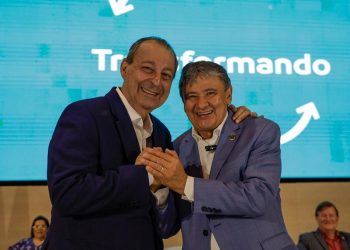 Senador Omar participa do lançamento do programa ‘Manaus Por Você’ ao lado do Ministro Wellington Dias