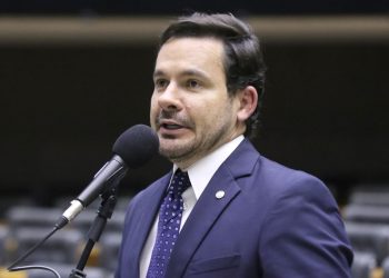 Capitão Alberto Neto aciona ministérios dos Direitos Humanos e Justiça sobre mecanismos de proteção integral de crianças e adolescentes contra todas as formas de violência