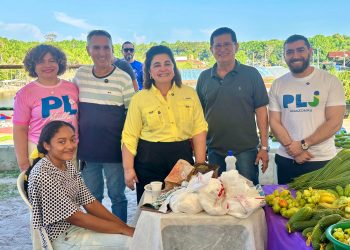 Em Rio Preto da Eva, Maria do Carmo ouve produtores rurais e participa de posse da nova diretoria do PL Municipal