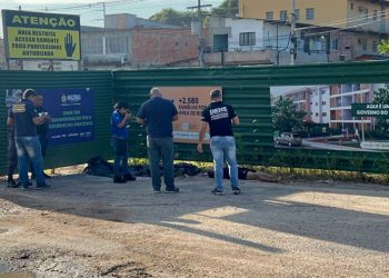 Todo ens@nguentad0, homem é encontrado m0rt0 em rua na Manaus 2000