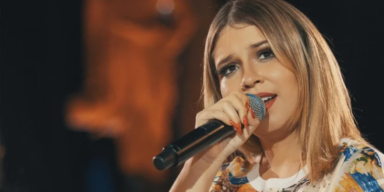 Manaus celebra Marília Mendonça com tributo emocionante no Largo São Sebastião
