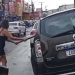 Vídeo: mulher quebra carro do marido para ele não sair mais com a amante: ‘nem eu, nem ela’