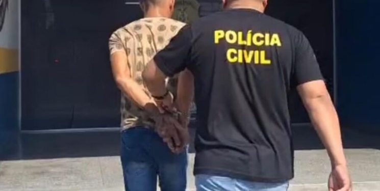 Homem esfrega medida protetiva na cara da  ex e acaba pres0 em Manaus