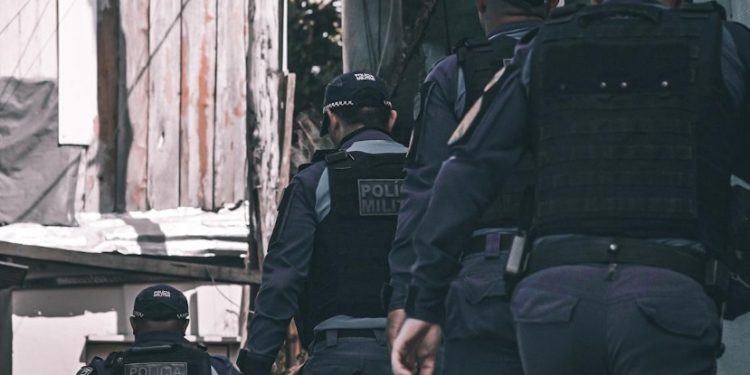 Homem é ameaçado de m0rte em Manaus, pede ajuda da PM e acaba pres0
