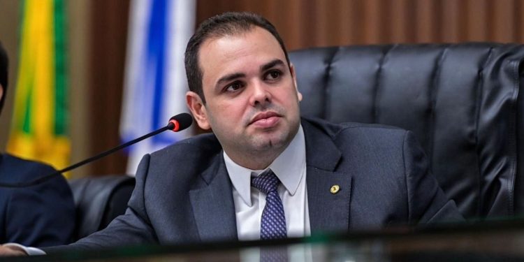 No Julho Verde, presidente Roberto Cidade destaca leis de sua autoria que auxiliam no combate e na prevenção ao câncer no Amazonas