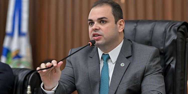 Projeto de Roberto Cidade aprovado na Assembleia torna obrigatória a notificação de acidentes domésticos com crianças e adolescente no Amazonas