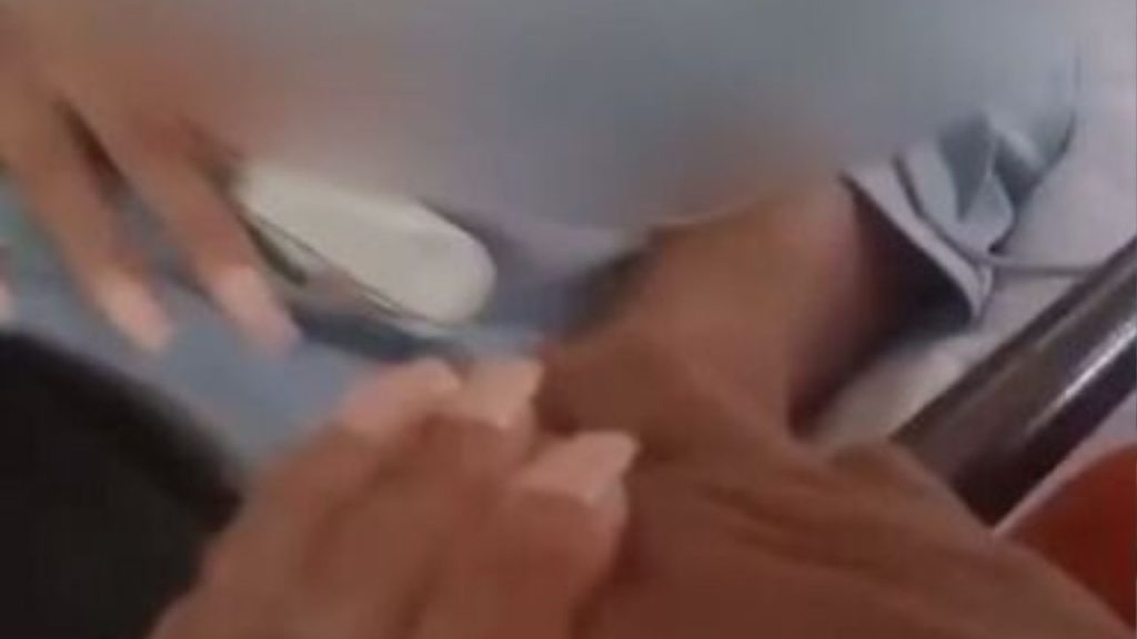 Menina de 11 anos sofre at4que r4cista em escola e tem crise de pânico