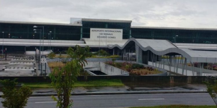 Cinco voos são redirecionados por causa do clima no Aeroporto Eduardo Gomes