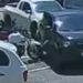 Motorista bate em moto parada no Vieiralves e sai sem prestar qualquer ajuda; veja