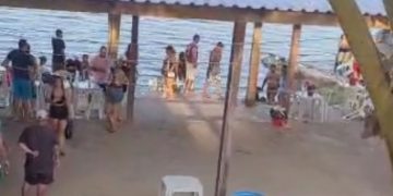 Vídeo: Facção tira a vida de 'Paizão' dentro de balneário e atinge bebê de 7 meses em Coari