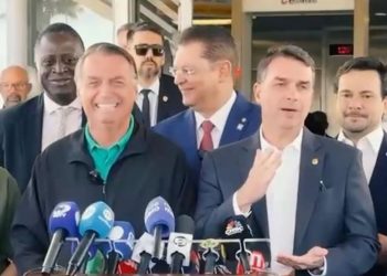 Bolsonaro reafirma Capitão Alberto Neto para o Senado no Amazonas