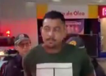 Mulher procura ajuda em delegacia e homem é preso em flagrante ao tentar agr3di-la em Manaus