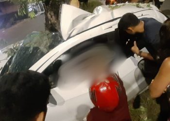Motorista b4te f0rtemente em árvore durante a madruga e acaba m0rrend0 em Manaus