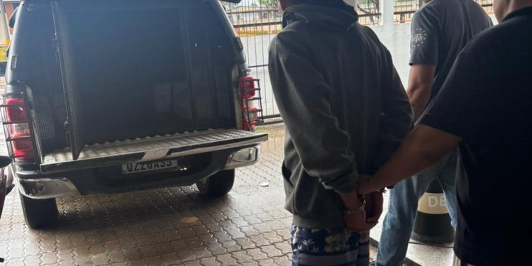 Vizinhos ouvem pedido de s0c0rr0, chamam a polícia e prend3m marido que queria mat@-la no AM