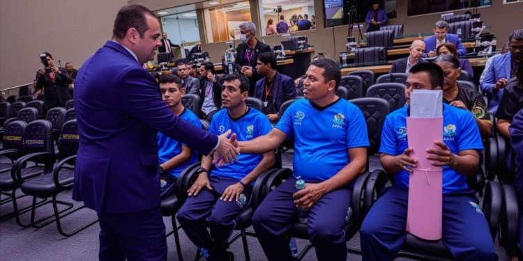 Presidente Roberto Cidade lidera movimento pela reestruturação da Apae Manaus, que enfrenta ameaça de interrupção das atividades regulares