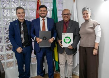 UEA e Unicamp firmam acordo para fortalecer integração em pesquisa, ensino e tecnologia