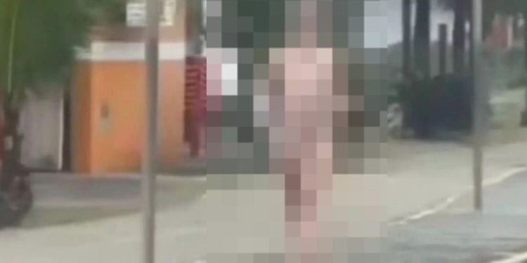 Vídeo: Guarda Municipal aborda mulher pel@d@ na rua e ela confessa que mat0u o pai