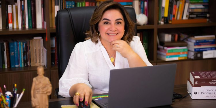 ‘Um novo marco em Parintins’, Maria do Carmo comemora primeira turma de Medicina do Baixo Amazonas