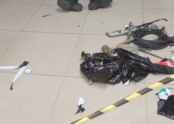 Veja: Fazendo instalação em shopping, trabalhador s0fr3 mal súbit0 e m0rr3 em Manaus