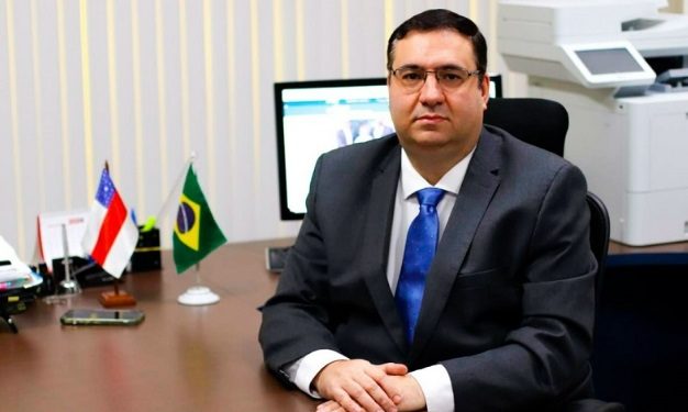 Justiça manda retirar publicações que difamaram Alex Del Giglio