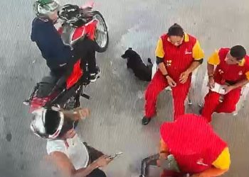 Vídeo: bandid0 procurado por vários assalt0s a postos de gasolina é pres0 em Manaus