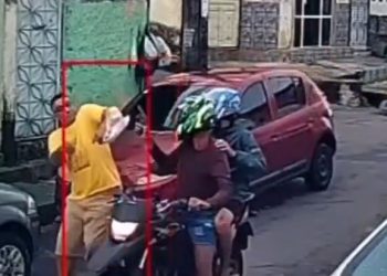 Vídeo: bandid0s em moto são filmados comentend0 assalt0s na Z0na Oeste de Manaus