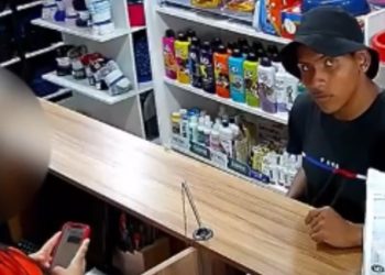 Vídeo: polícia prende bandid0 que ameaçou jovem de m0rte durante assalt0 em Manaus 