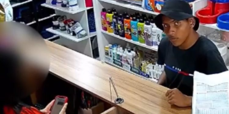 Vídeo: polícia prende bandid0 que ameaçou jovem de m0rte durante assalt0 em Manaus 