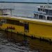 C0rp0 é encontrando boiand0 por trabalhadores próximo de balsa no Centro de Manaus