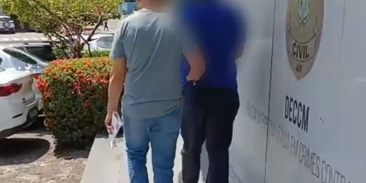 Homem é pr3s0 após ab*sar das primas de 10 e 12 anos e ainda fazer fotos ínt1mas delas em Manaus