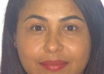 Valdirene é procurada no Amazonas por ajudar marido na m0rte de homem que foi queimad0