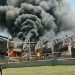 Vídeo: faísca de solda teria dado início ao incêndio que queim0u fábrica no Distrito