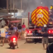 Vídeo: Casa de suspeita de qu3imar garoto de 9 anos com água qu3nte é qu3imada pelo povo