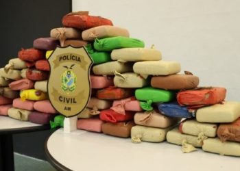 Mula do tráfic0 cai para a polícia em Manaus com R$ 1,3 milhão em mac0nha