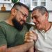 Pai adotivo salva vida do filho com doação de rim para transplante em Manaus