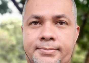 Novinhas e idosas carentes de Manaus caem na lábia de vigário e levam golpe financeiro nas contas